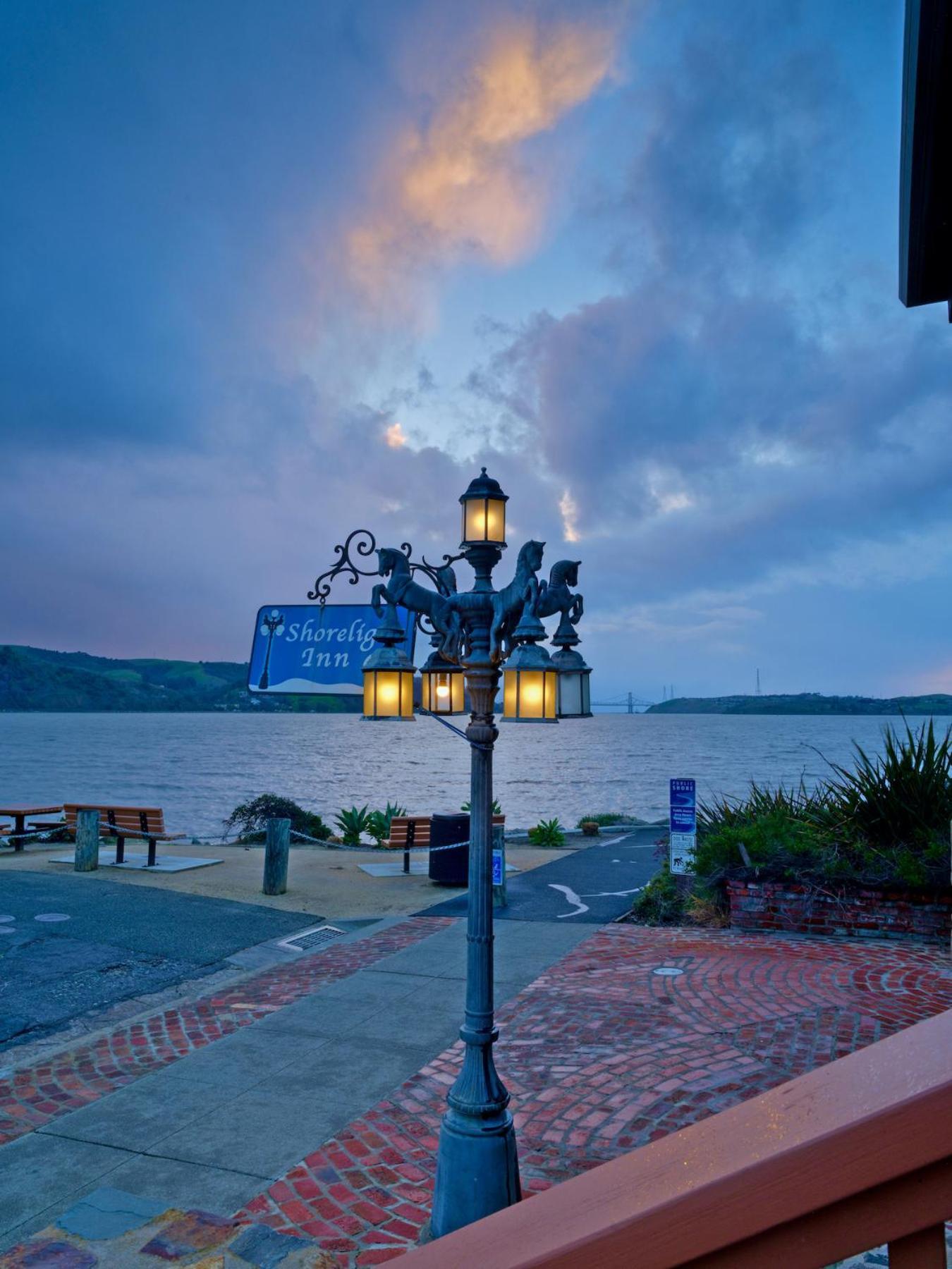 Shorelight Inn Benicia Ngoại thất bức ảnh